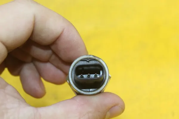 Polttoaineen Paine Lämpötila Anturi OEM DB11 AE31 10R-036934 image 4