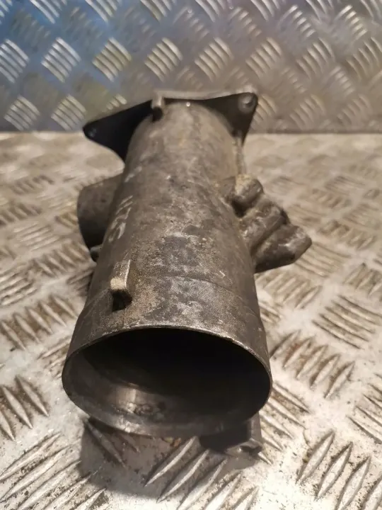 Mercedes-Benz EGR-rör OEM 6130980317 - Begagnad image 3