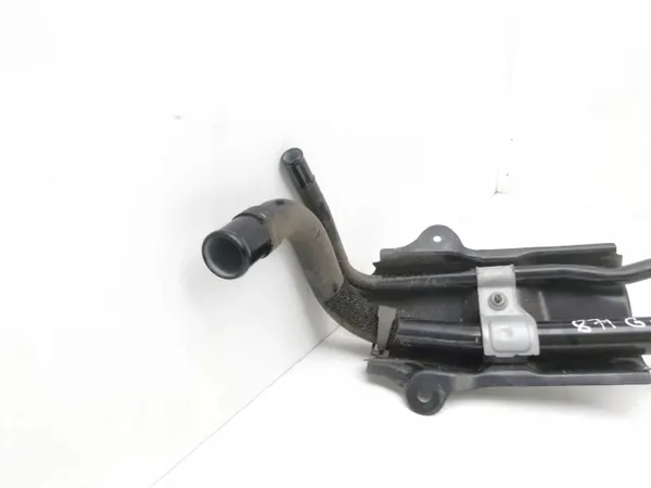 Mazda CX-30 2023 Kraftstoff-Einfüllstutzen OEM AMD148187 image 3
