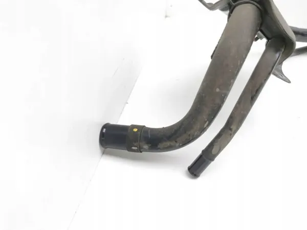 Mazda CX-30 2023 Kraftstoff-Einfüllstutzen OEM AMD148187 image 5