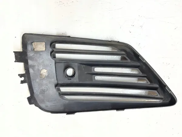 Volvo XC60 II R-Design Ritilä OEM 31455078 Oikea image 6