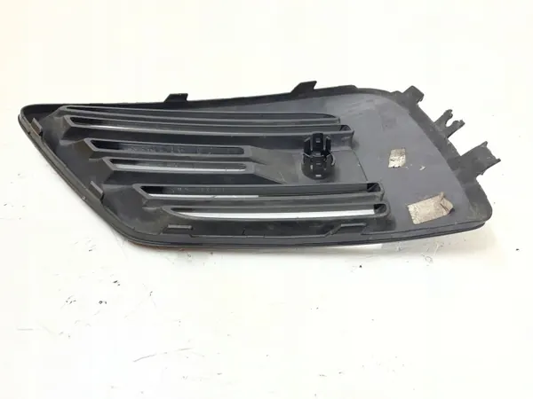 Volvo XC60 II R-Design Ritilä OEM 31455078 Oikea image 7