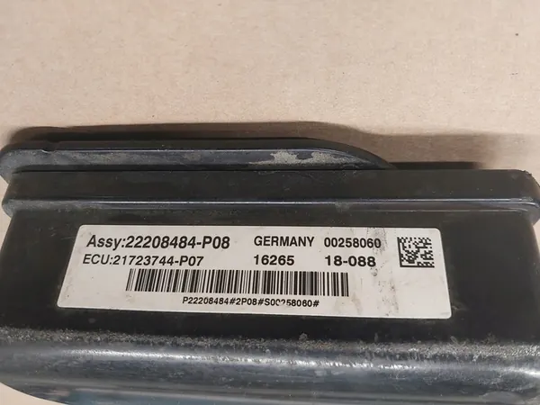 Renault radar distronik Volvo FH tempomat OEM 22208484-P08 image 2