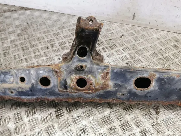 Toyota RAV4 Voorste Hulpframe OEM AMD142244 image 10