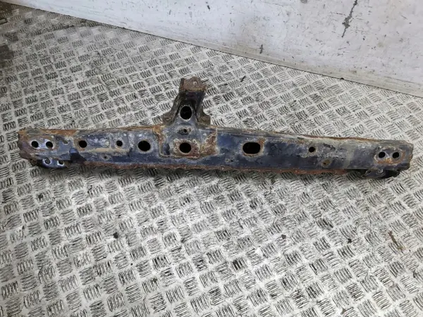 Toyota RAV4 Voorste Hulpframe OEM AMD142244 image 7