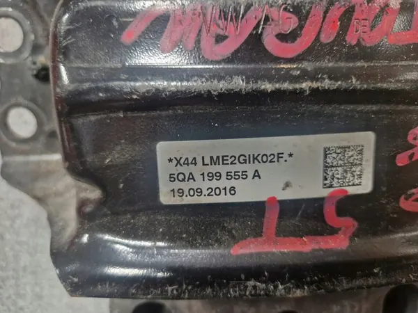 Soporte de Motor 5QA199555A Volkswagen Touran Borsehung image 2