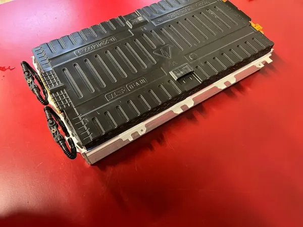BMW iX Batterijcel OEM 8846469 - Gebruikte Staat image 3