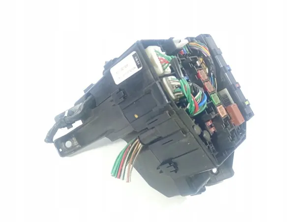 Sicherungskasten-Modul Toyota Yaris II OEM M1S252 image 3