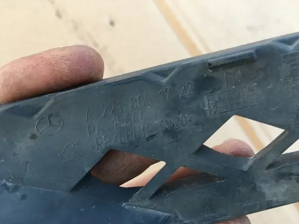 Halogeenrooster Links Voor Mercedes W221 Lift image 3