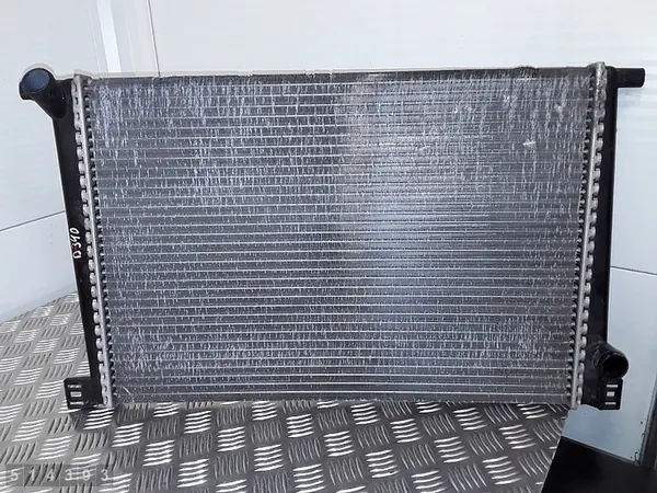 Radiador de agua MINI Cooper 2011 OEM 7535099 image 4