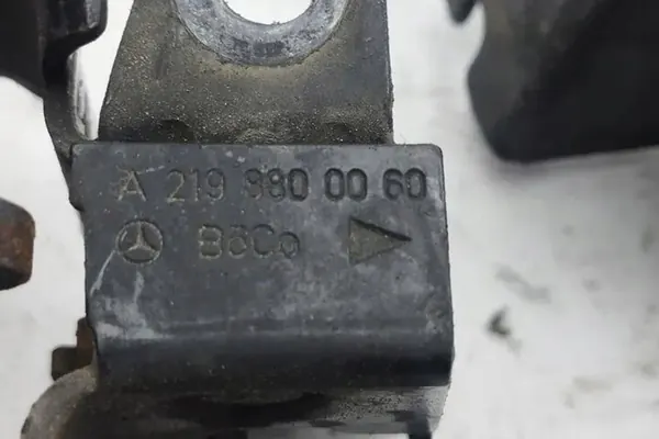 Hood Lock MERCEDES-BENZ M (W164) A2198800060 image 5