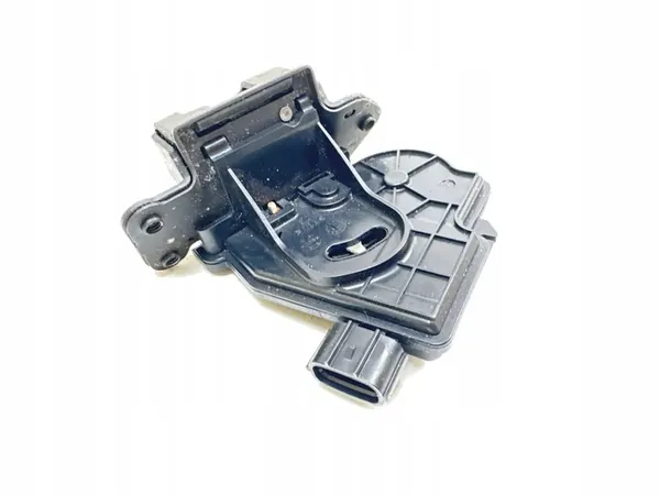 2007 Toyota Auris 150 Serrure de coffre image 2