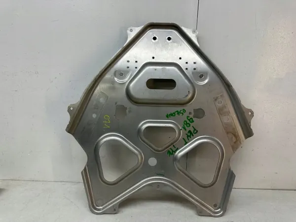 OEM 98133126113 Vaihteiston Alasuojus Porsche image 2