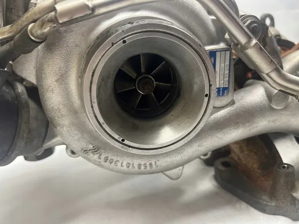 TURBOLADDAR VW T6 03N145703G image 4