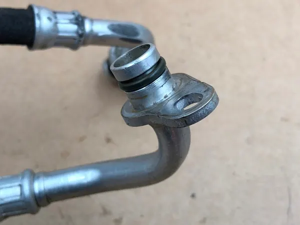 Mangueira de óleo do turbo 06M145140J Audi S6 S7 RS5 Sportback image 7