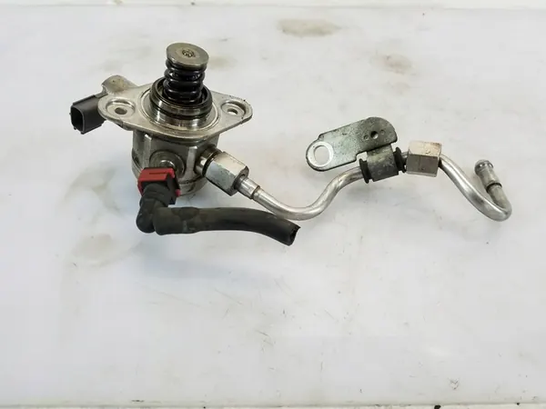 Polttoainepumppu Nissan Juke F15 1.6 DIG-T image 2