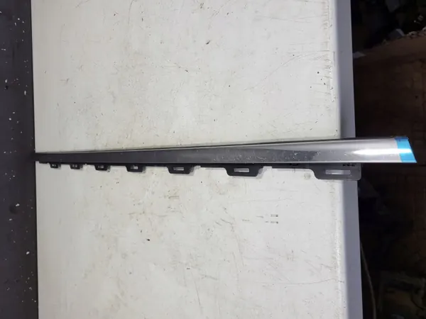 OEM 9673931380 Oikea taka kromi pyyhin Peugeot image 2