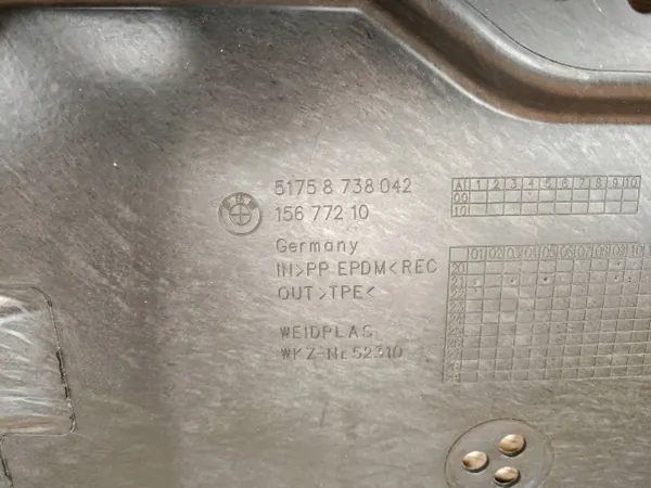 Underrede Tank Skydd Höger BMW G26 OEM 8738042 image 4