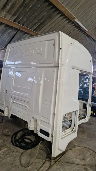 Estructura Cabina Scania R OEM 1994906528 - Usado image 3