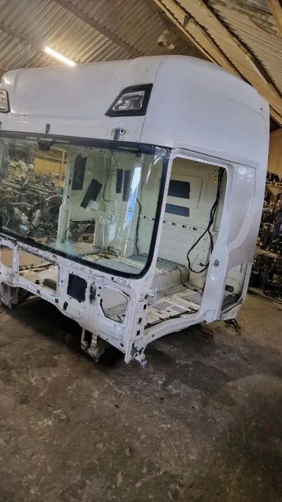 Estructura Cabina Scania R OEM 1994906528 - Usado image 5