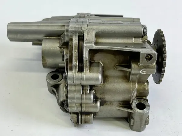 Bomba de óleo usada OEM 7519870 para BMW 5 E60/E61 image 4