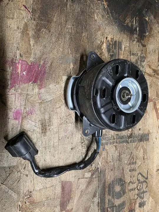Mazda CX-3 Moottorin Tuuletin OEM 268000-7081 AUTO MA image 2