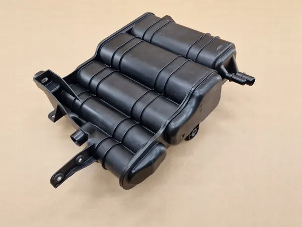 Réservoir à charbon Porsche Panamera 971 OEM 971201801A image 3