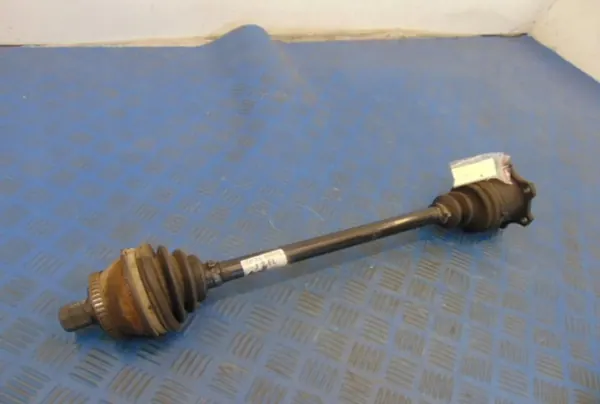 Volkswagen Passat B5 Lift 1.9TDI Höger Halvaxel OEM 8D0407272EL image 2