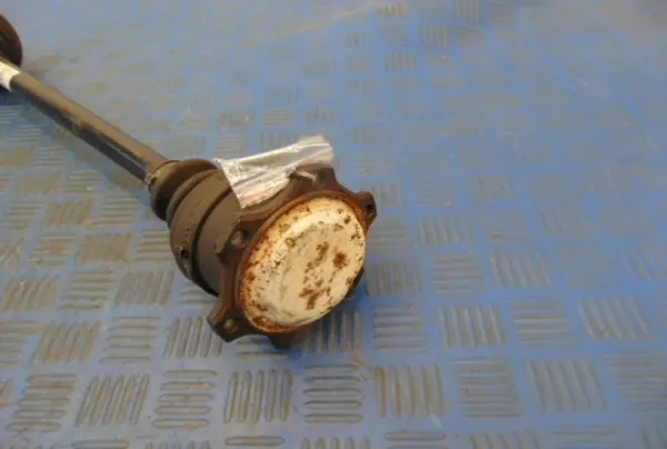 Volkswagen Passat B5 Lift 1.9TDI Höger Halvaxel OEM 8D0407272EL image 6