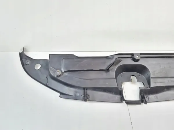Toyota Prius konnuslukon kansi OEM 5328947050 image 6