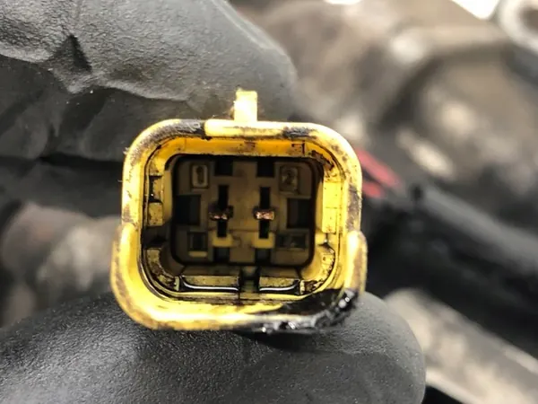 Compresseur de Climatisation Peugeot 301 1.6 HDI 9676011680 image 5