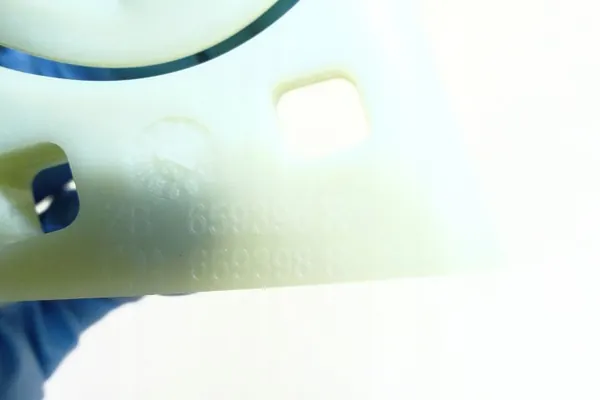BMW Heckleuchtenhalterung OEM 659396R/659398R image 5