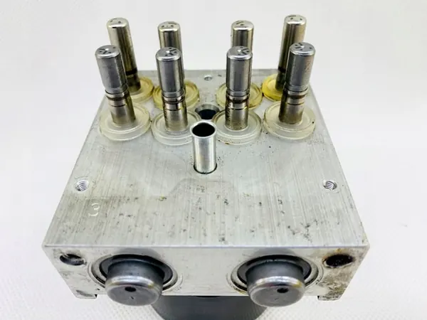 ABS Pumpblock Suzuki Swift Splash 06.2102-1039.4 image 4