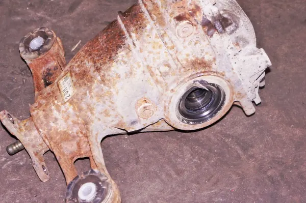 Lexus IS III 2.5i Rear Differential Axle Used image 5