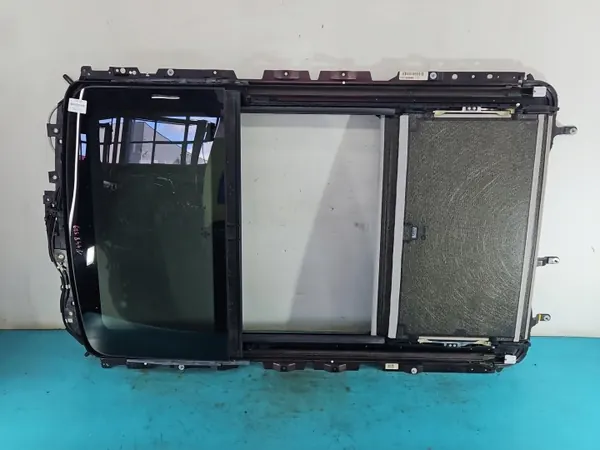Gebruikt Panoramadak OEM IMPRK1448529 voor BMW X3 F25 image 2