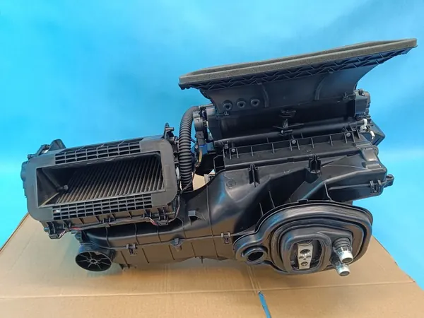 SKODA KODIAQ 1.5 TSI 110KW Verwarming 5Q1820007D 3Q1819021C image 3