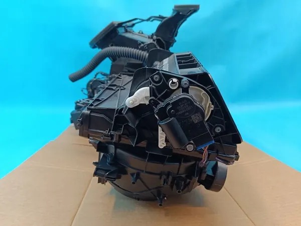 SKODA KODIAQ 1.5 TSI 110KW Verwarming 5Q1820007D 3Q1819021C image 5