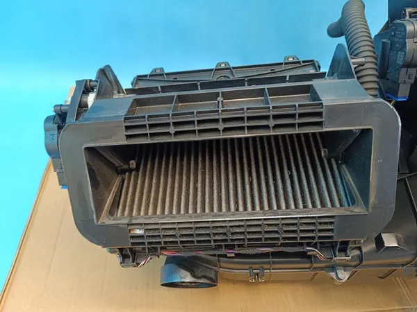 SKODA KODIAQ 1.5 TSI 110KW Verwarming 5Q1820007D 3Q1819021C image 7