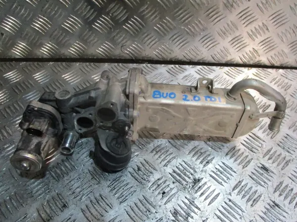 Refroidisseur d'échappement d'occasion OEM 03L131512BL Audi Q3 image 2