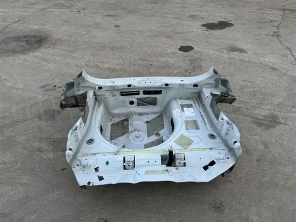 Audi A1 8X takapuskuri OEM LS9R - 5 ovea image 4