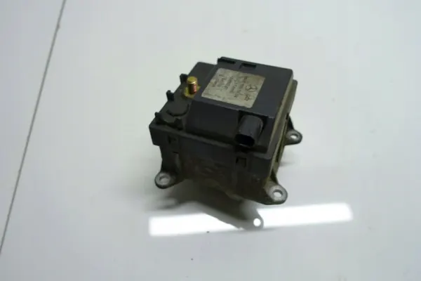 Mercedes motorwaterverwarmer OEM 0001591904 image 4