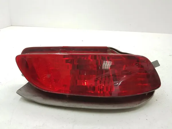 Lexus RX 300 Bakre dimljus OEM E138568 - Begagnad image 4