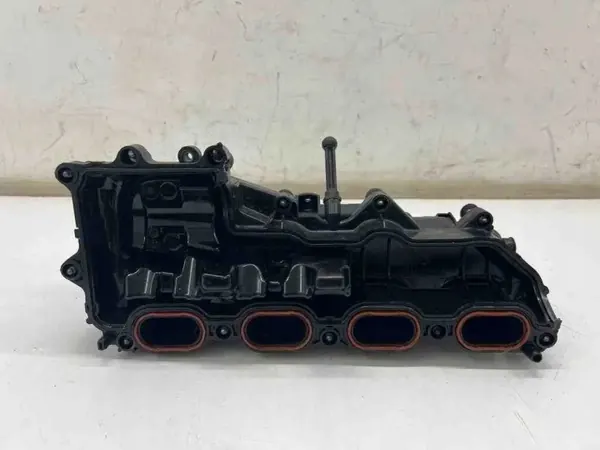 Colector de admisión OEM A2821402000 Mercedes-Benz CLA image 2