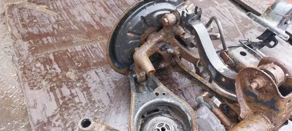 OEM KOMPLETNE ZAWIESZENIE BELKA SANKI TYŁ Achterbrug image 3