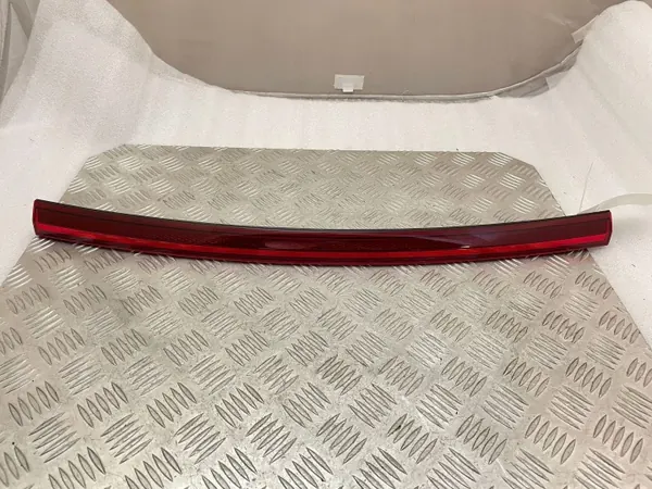 KIA Sportage 2019 Bakreflektor OEM 310F1500 image 2