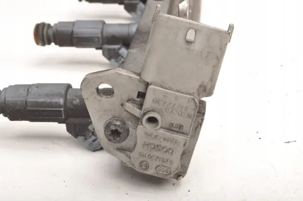 VOLVO V70 II 2.4 Rampe d'injection 0280155830 image 6