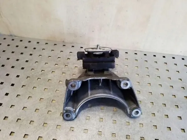 Support de boîte BMW OEM 13807410 pour 5 Touring image 3