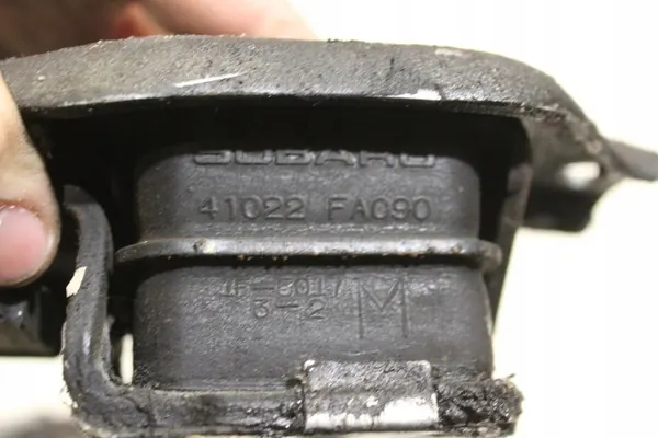 Moottorin tuki Subaru Impreza II GD WRX 2.0T OEM 41022AA080 image 9