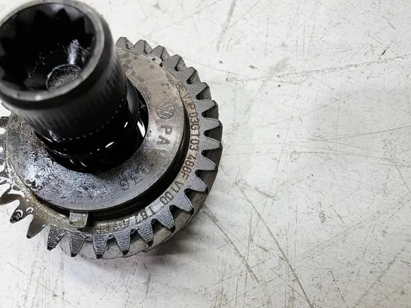 Pignon de pompe à huile OEM 03G103488F Audi VW 2.0 TDI image 7