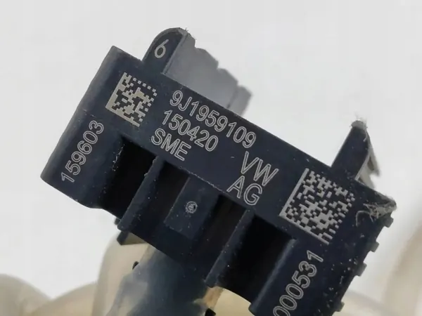 Sensor Porsche Taycan OEM 9J1959109 - Usado image 4